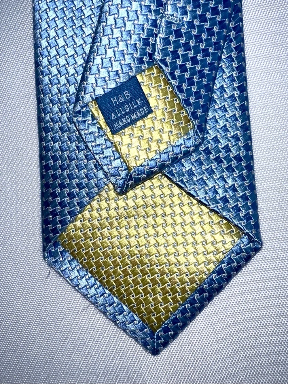 Haines & Bonner Light Blue 100% Silk Tie - Classic Dress Accessory